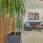 Veluana 3 With A Balcony * Πούλα