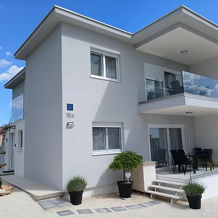 Veluana 3 With A Balcony Apartament *