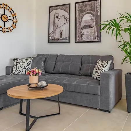 Veluana 3 With A Balcony * Pula