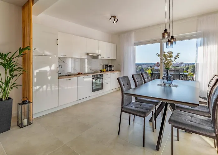 Veluana 3 With A Balcony 아파트