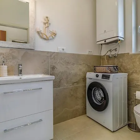 Apartman Veluana 3 With A Balcony *