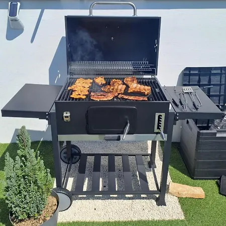 Veluana 3 With A Balcony Póla